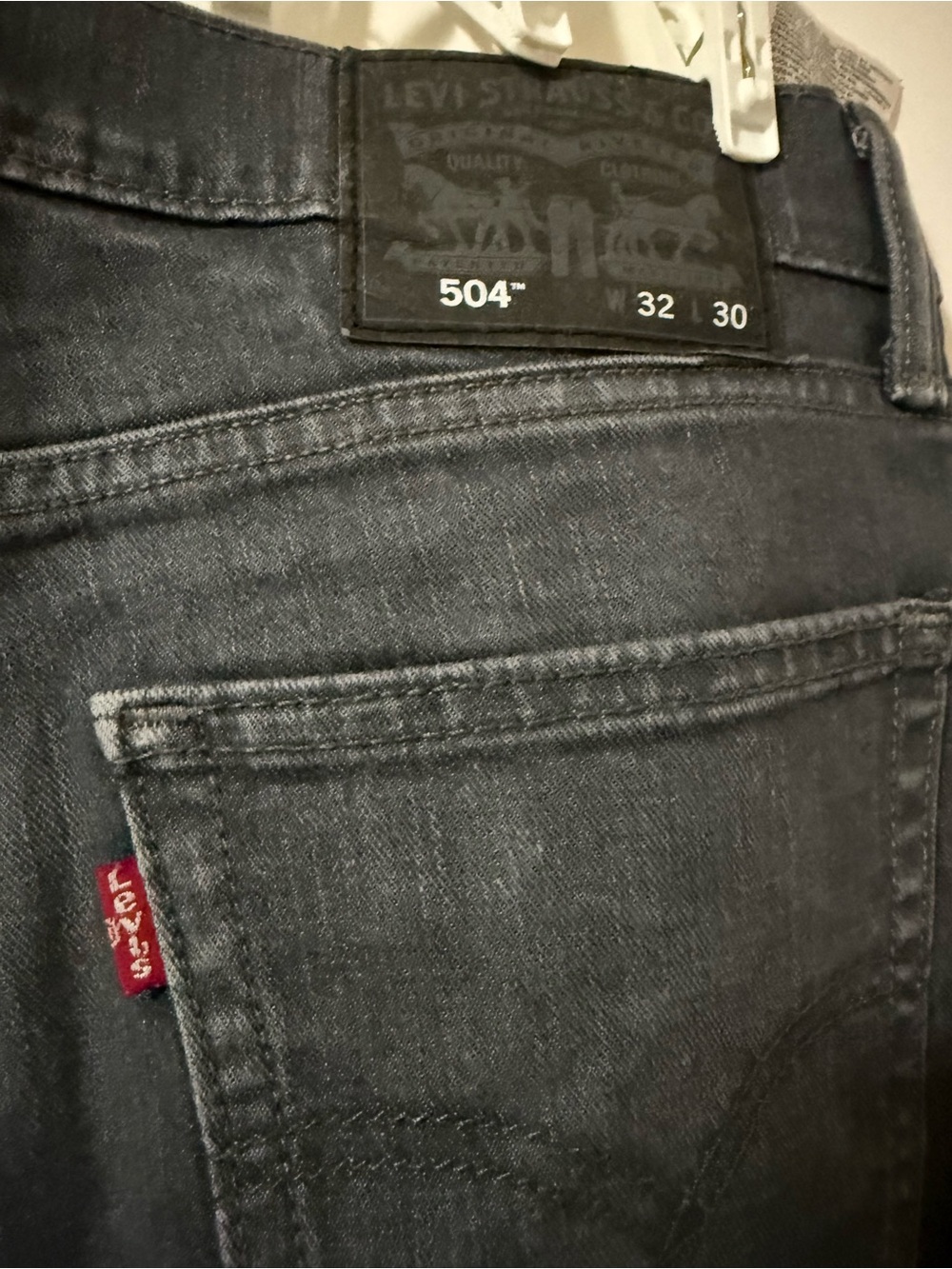 Levi's 504 Straight Men’s Jeans in Charcoal Black Wash